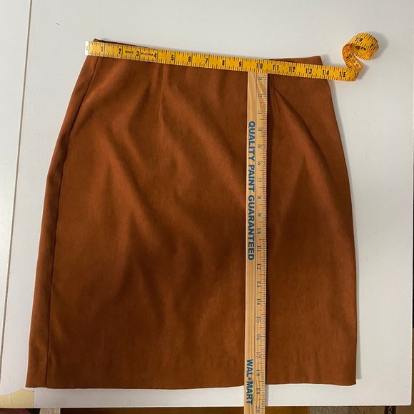 Lori Weidner Suit - Picture 2 of 6